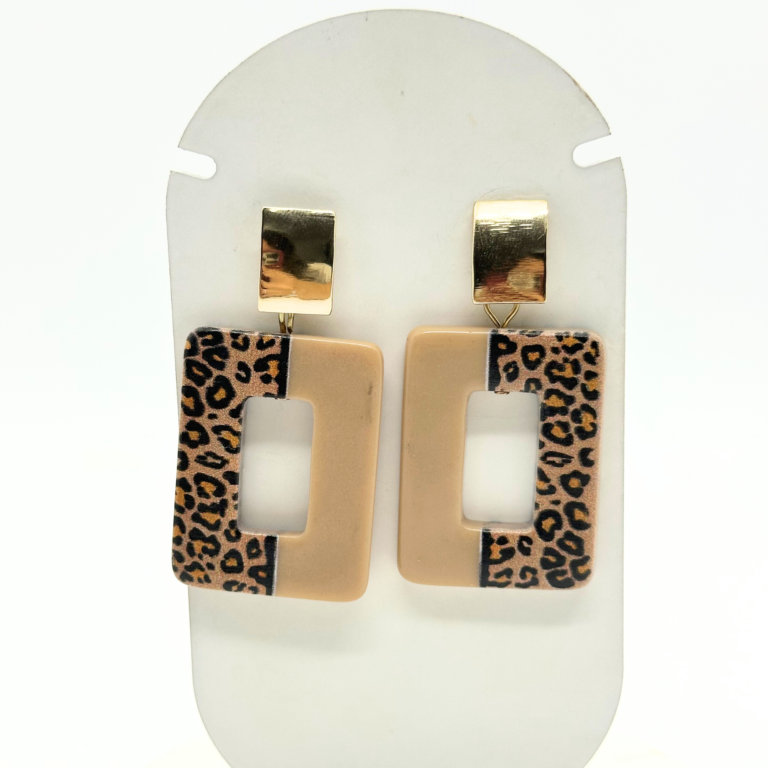 Brinco Onça Quadrado