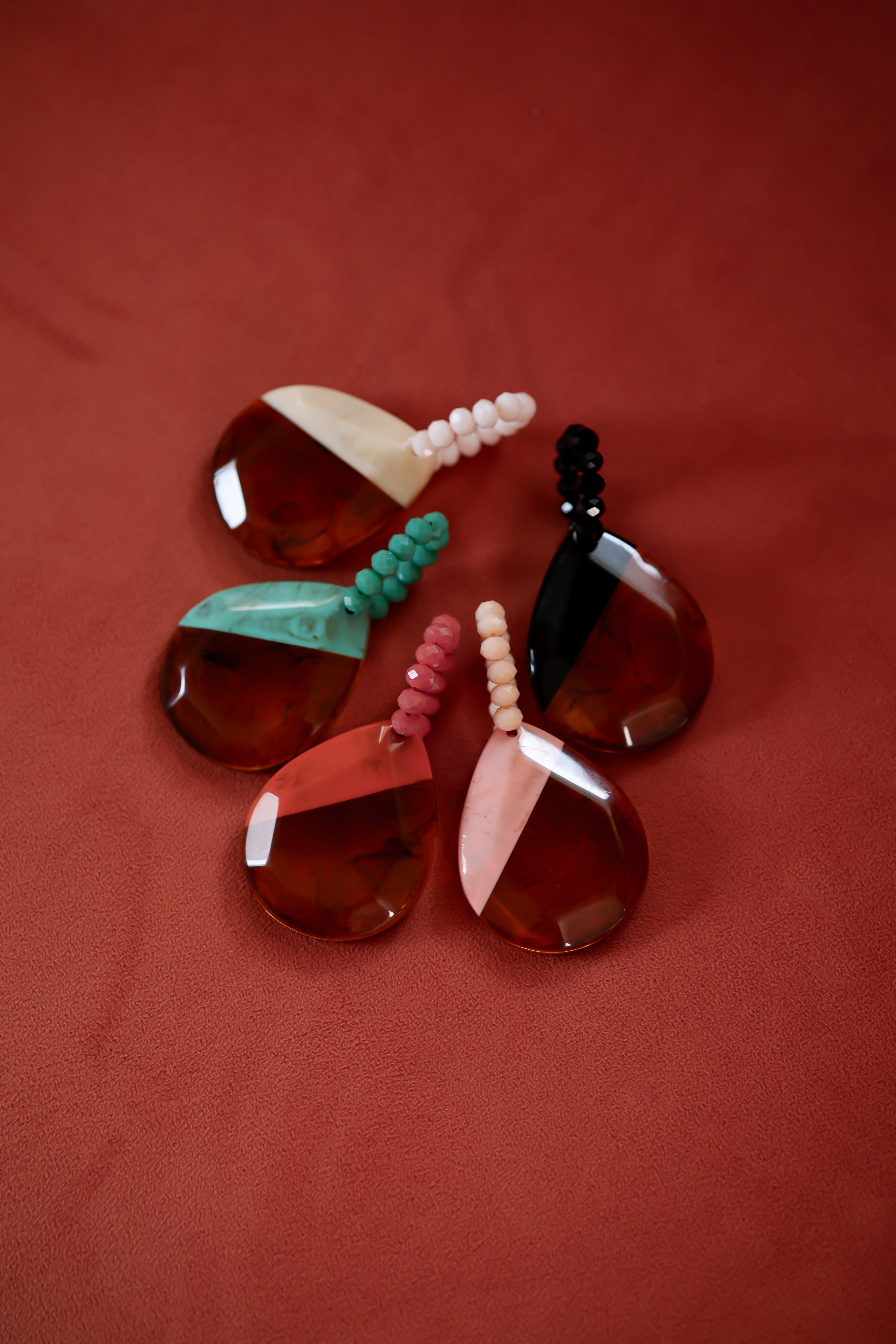 Pingente resina gota