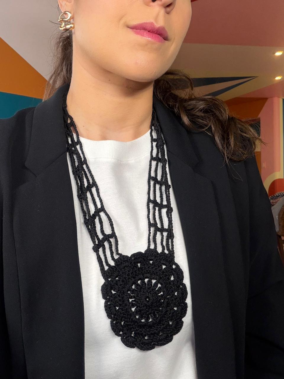 Colar Mandala Crochê Preto