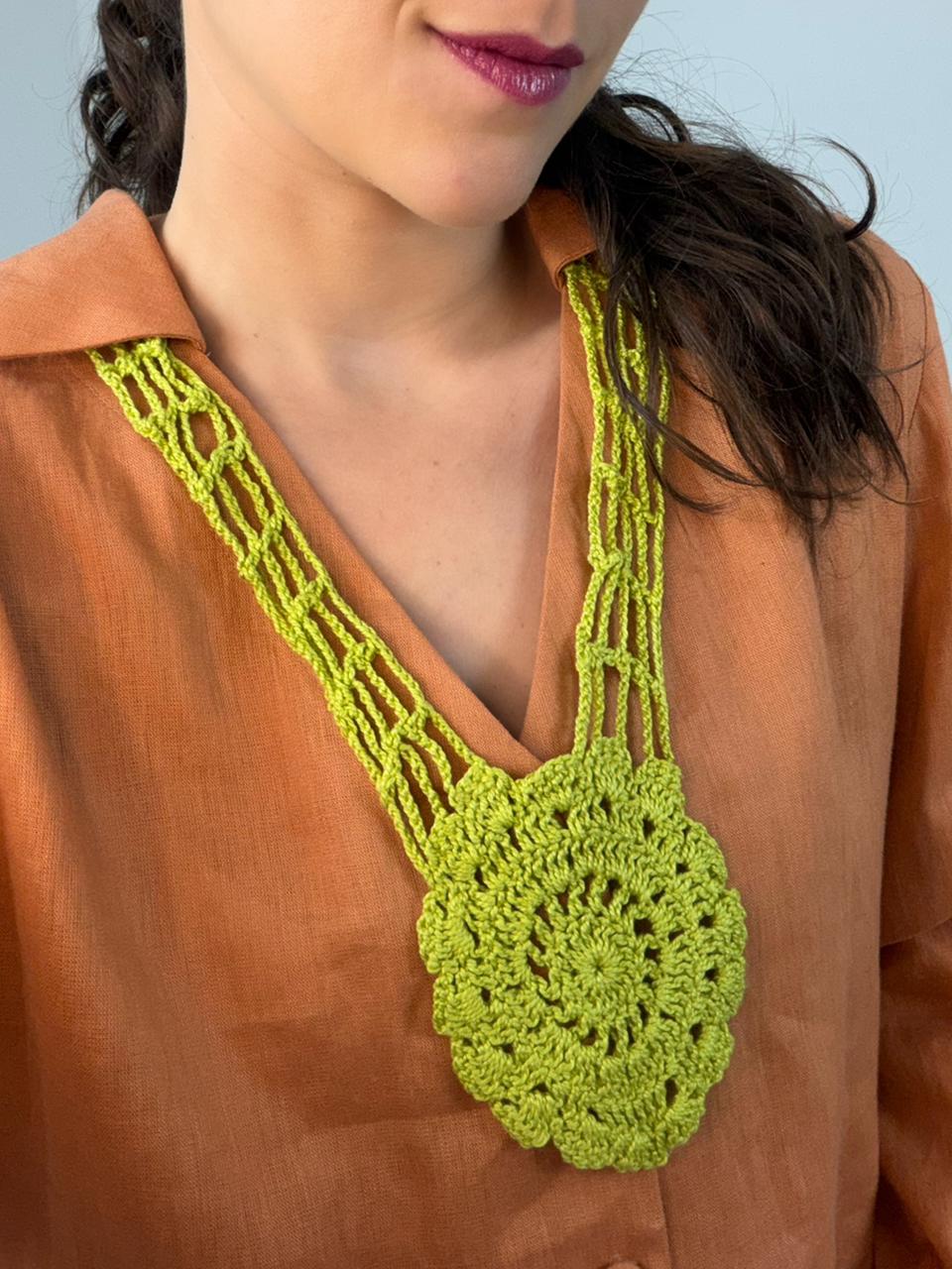 Colar Mandala Crochê Verde Lima