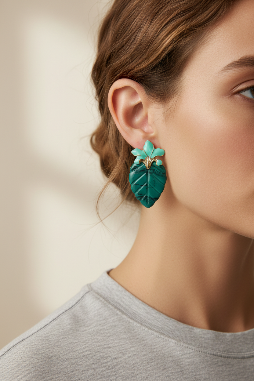 Brinco Selva Verde em Modelo