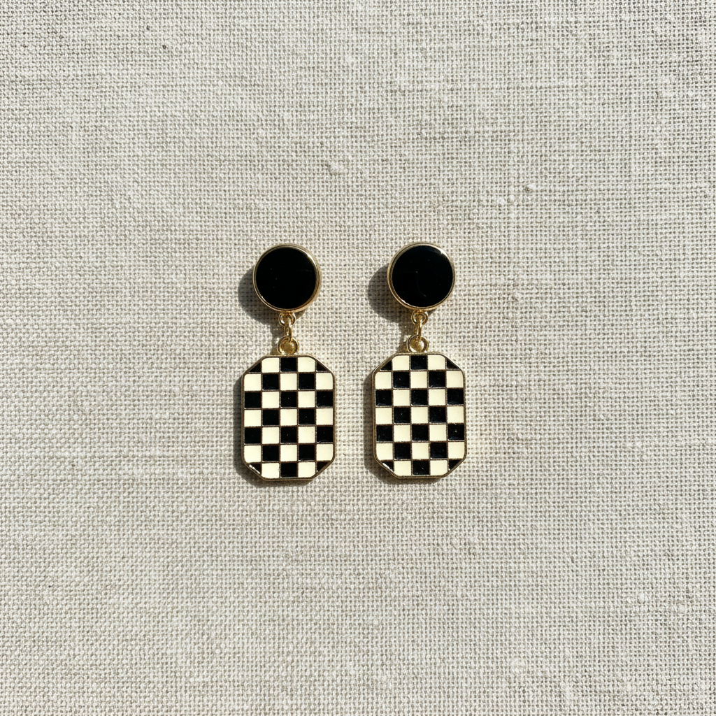Brincos Xeque-Mate Retângulo Flat Lay em Linho