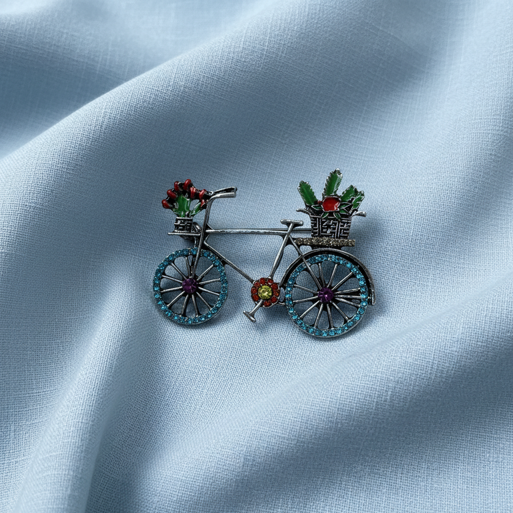 Broche Bicicleta Prata - Fundo Tecido Natural