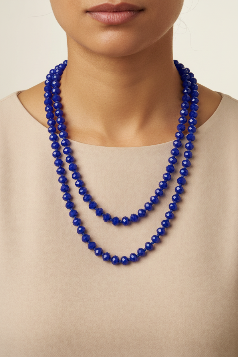 Colar azul royal duas voltas — modelo profissional