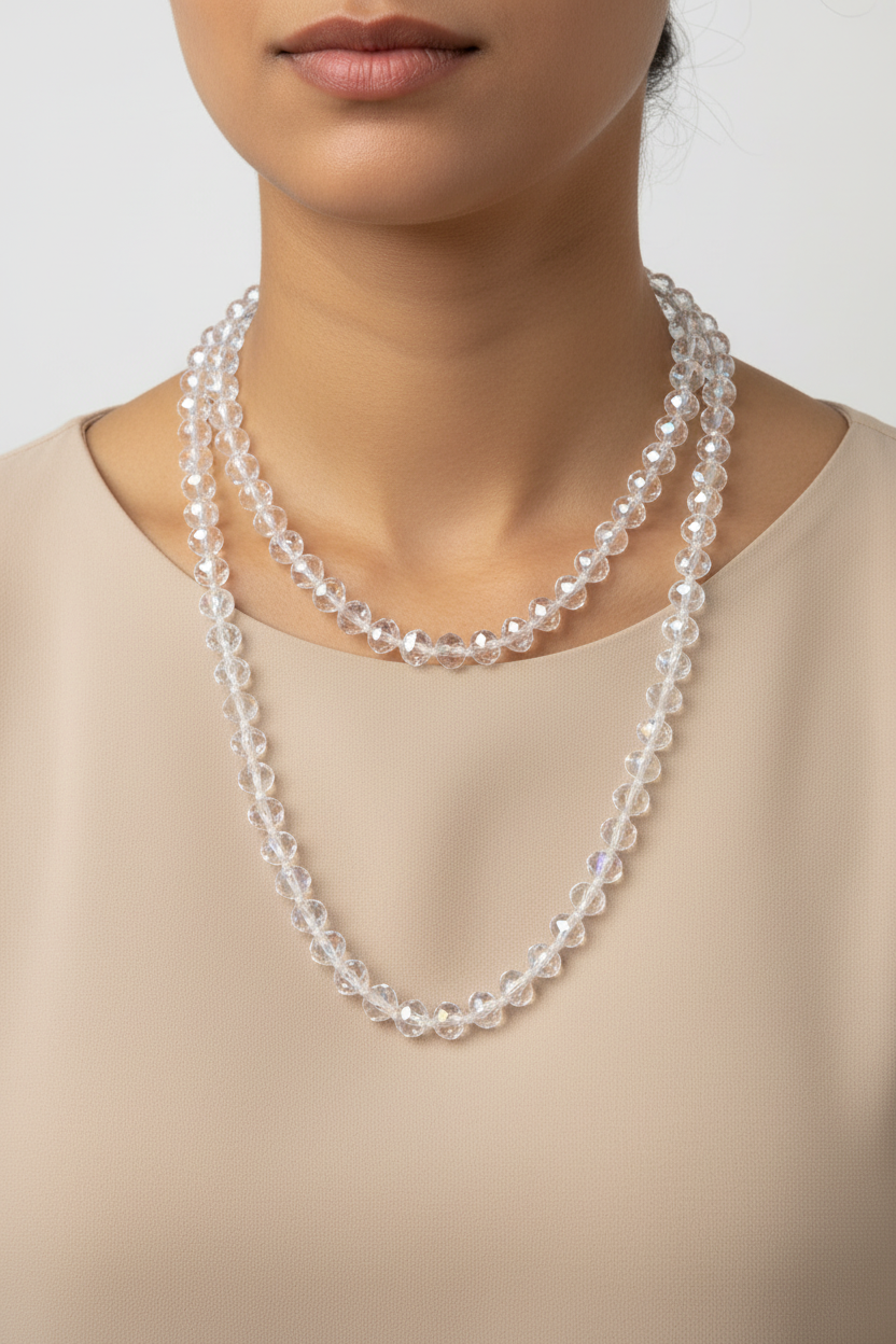 Colar cristal transparente — modelo profissional busto