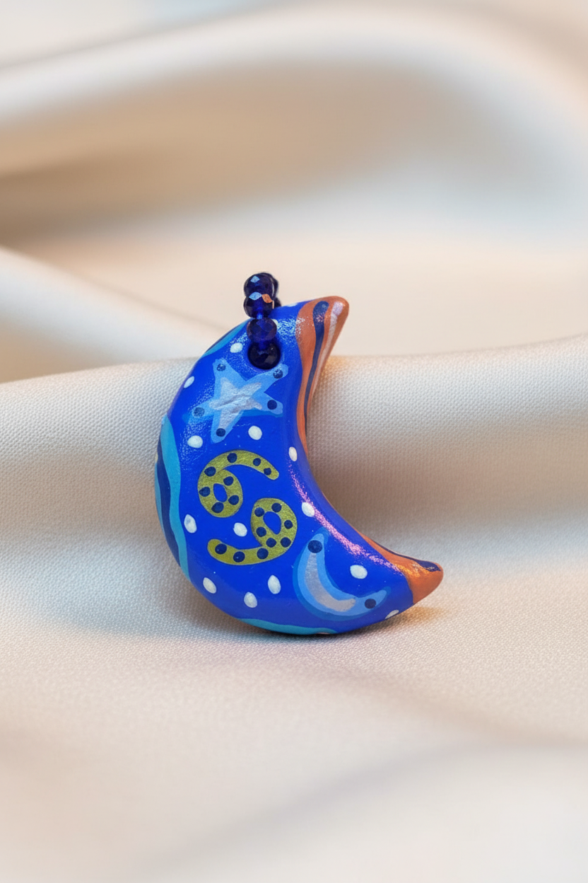 Pingente lua Câncer com tecido neutro