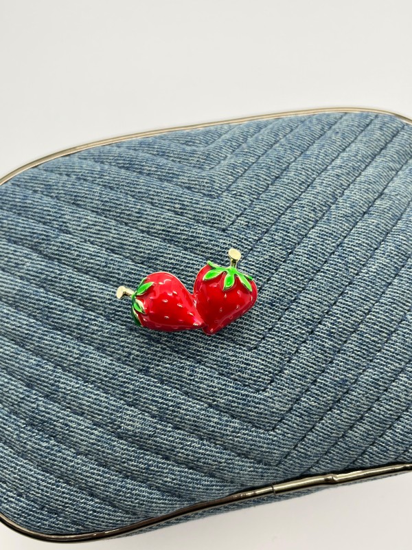 Broche Dois Morangos 