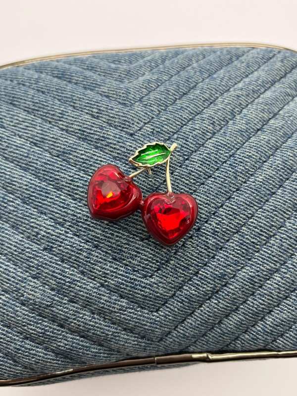 Broche Coração Cereja 