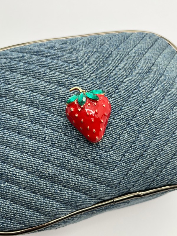 Broche Morango Único